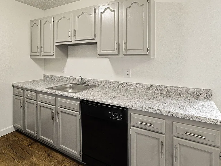 Metro Apartments At Bethalto — Photo 57