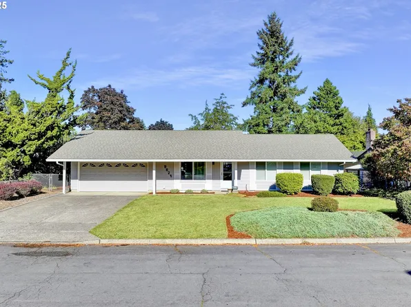 9824 NE Tanglewood Dr, Vancouver, WA 98664