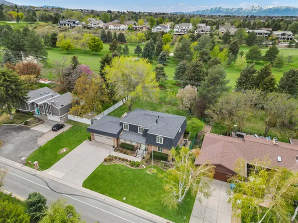 8332 S Willow Creek Dr, Sandy, UT 84093