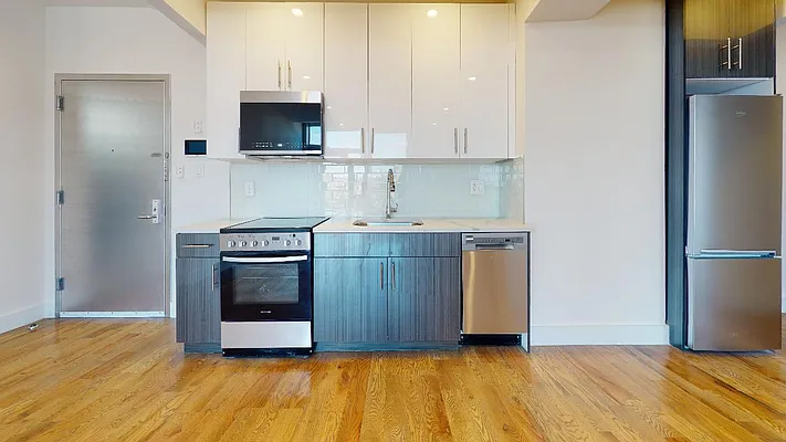 Rented by Metro Garden Realty NYC | media 23
