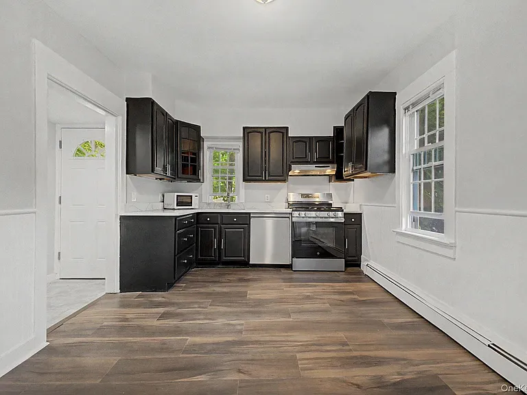 480 King St — Photo 10