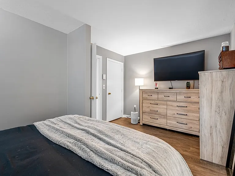 6 Inverness Ave #3 — Photo 6