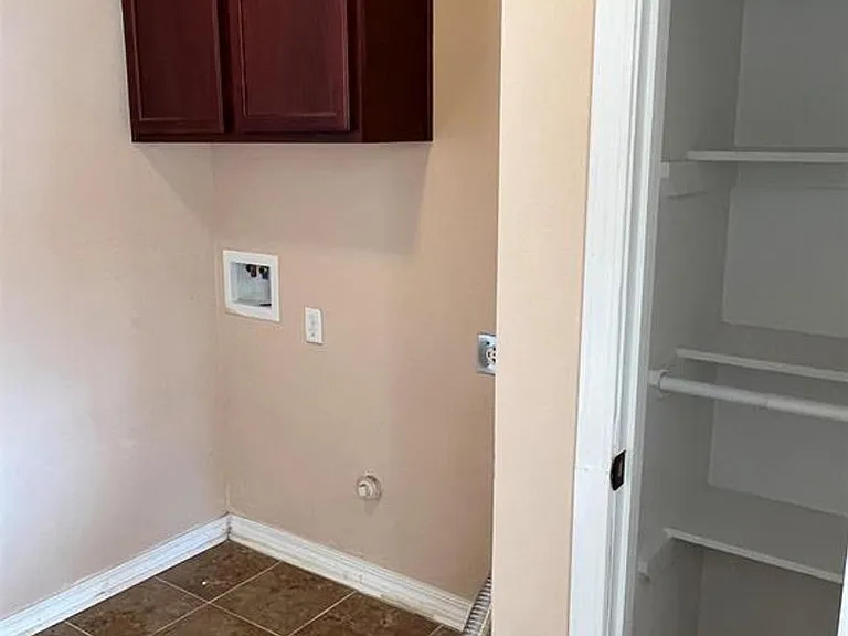 9437 Redwood Lake Blvd — Photo 13