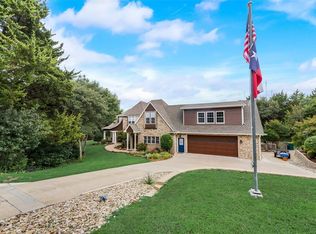 904 Mobley Rd, Cedar Hill, TX 75104