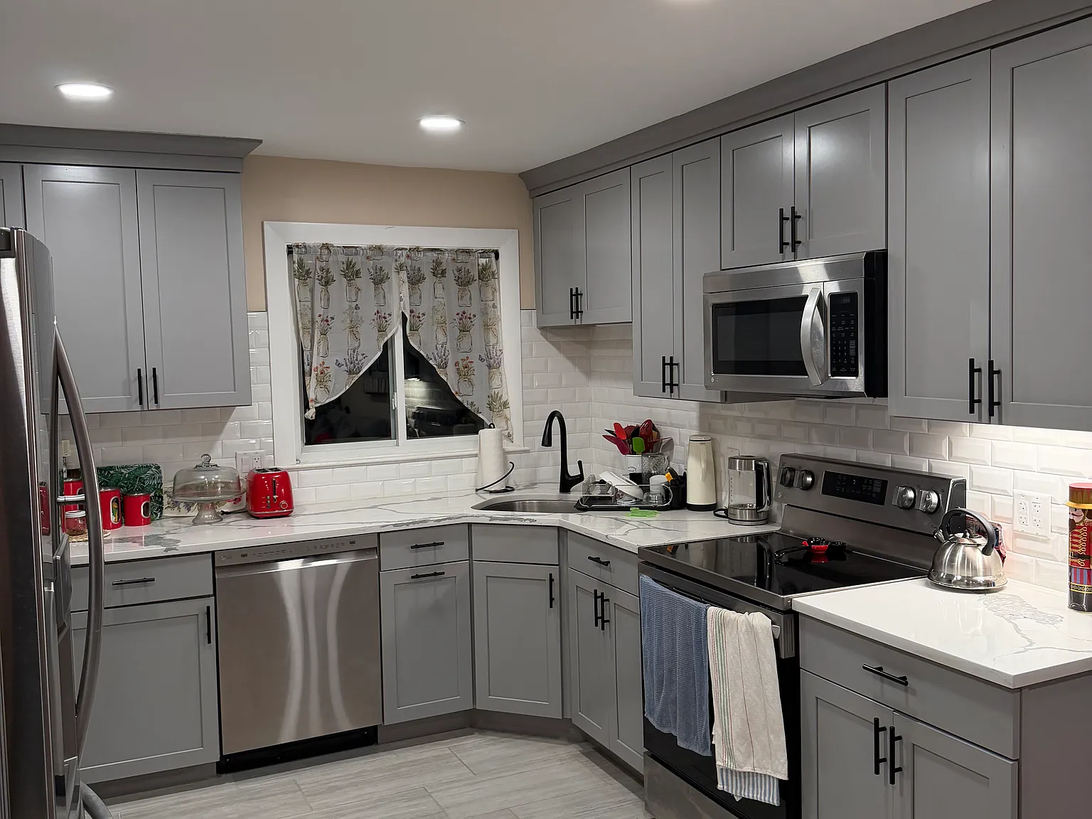 2 bed, $2,800 — Photo 2