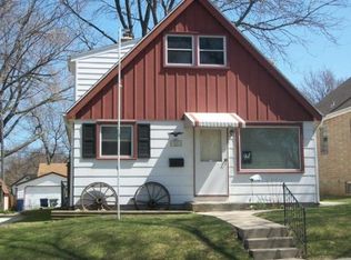 3450 S Lenox St, Milwaukee, WI 53207