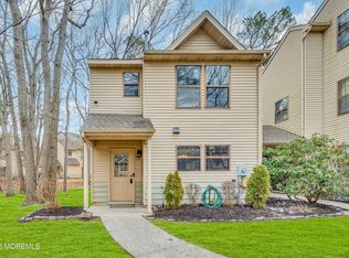 240 Azalea Cir, Jackson, NJ 08527