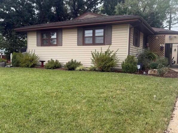 1404 W Towanda Ave, El Dorado, KS 67042