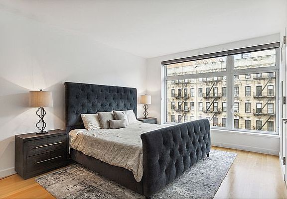 4th image of 400 E 67th St #4B