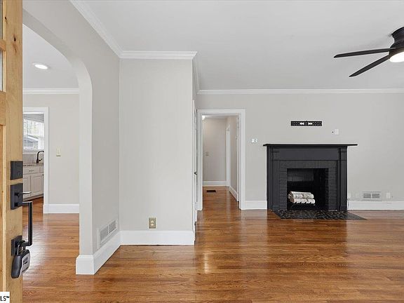 5th image of 212 Briarcliff Dr