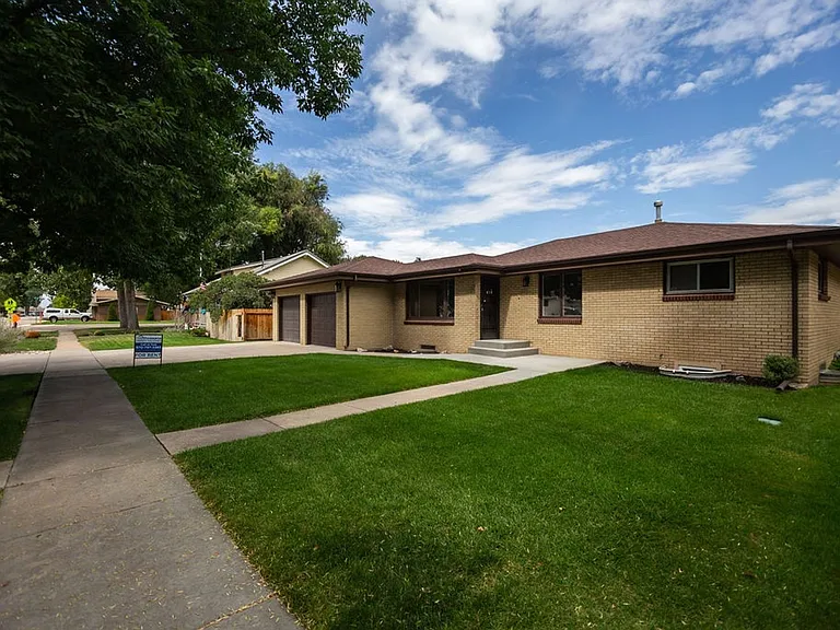 822 Walnut St — Photo 3