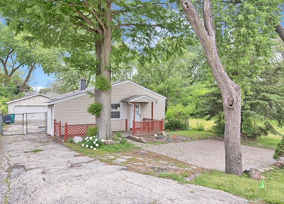2nd image of 4014 N Cass Ave