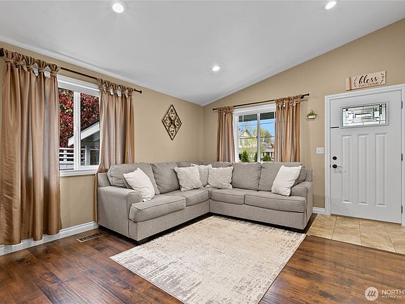 4th image of 3611 Orange Blossom Court