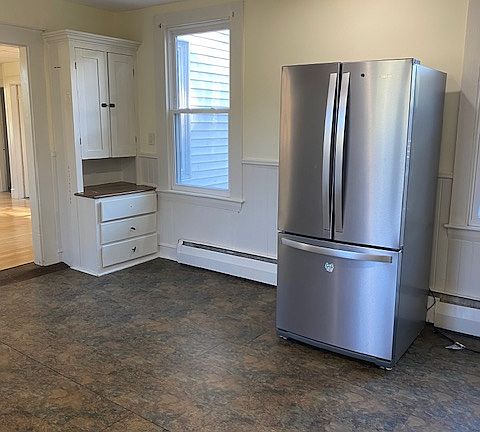 3rd image of 139 Haskell St #139