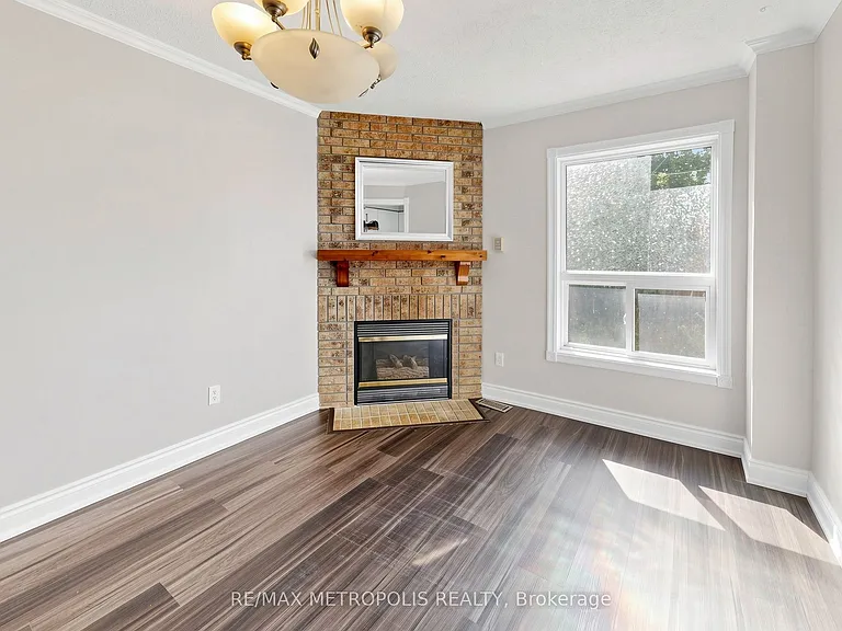 118 Jordan Dr — Photo 17
