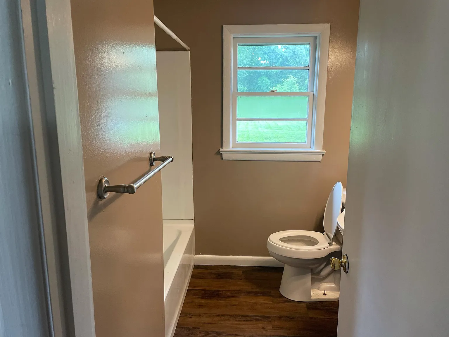 3 bed, 1050 sqft, $1,545 — Photo 4