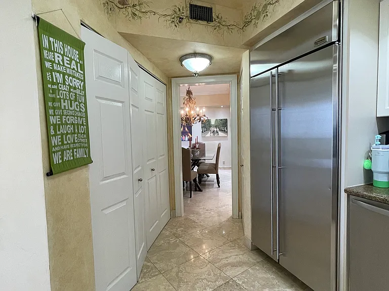 20281 E Country Club Dr — Photo 12