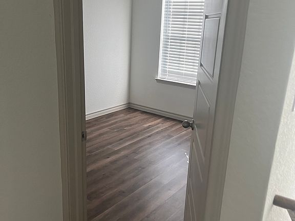 5th image of 2077 Silver Oaks #2077