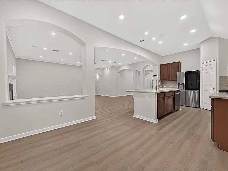 5607 Granite Falls Ln — Photo 32