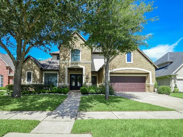 2015 Shadow Bend Dr