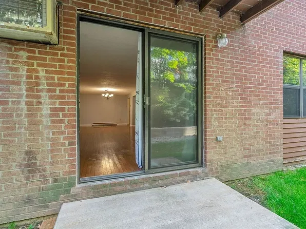 10 Wrentham Rd, Worcester, MA
