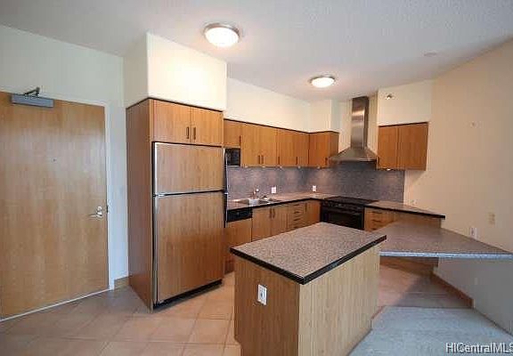 2nd image of 801 King St APT 1007