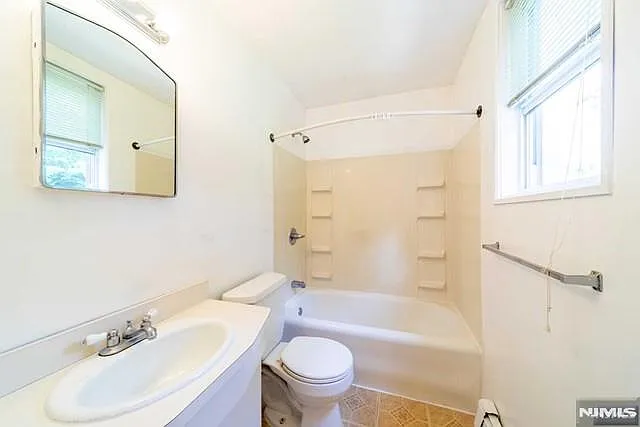18 Hardenburgh Ave #1 — Photo 6