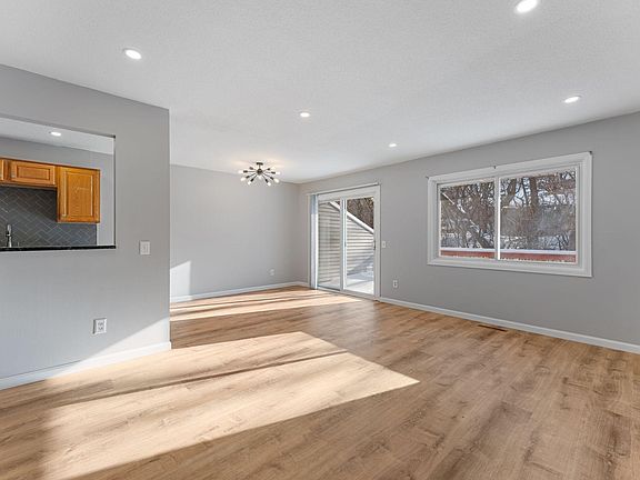4th image of 12318 Oak Leaf Ct