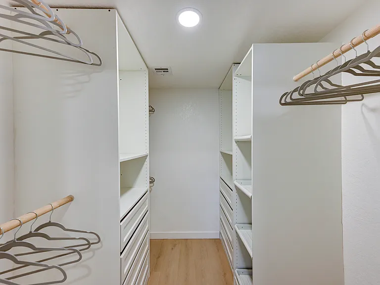3654 N 70th St — Photo 24