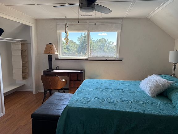 This is the room that is available. 1 other room will be available soon. More photos coming of the rest of the house. Lots of sweet nooks & private areas.