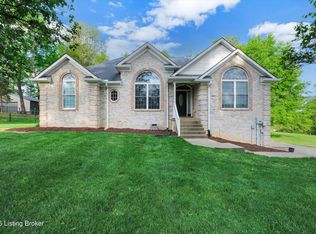 1063 Mill Brook Cir, Shepherdsville, KY 40165