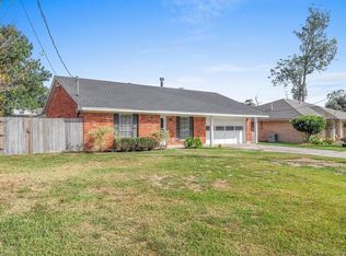 1622 Whispering Woods Dr, Lake Charles, LA 70605