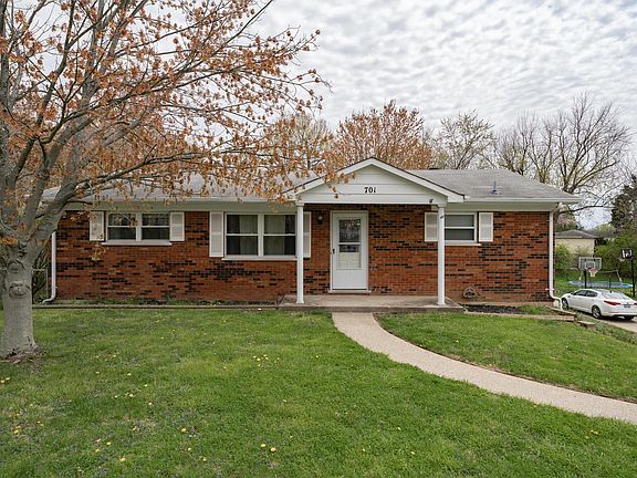 2nd image of 701 Skyline Dr