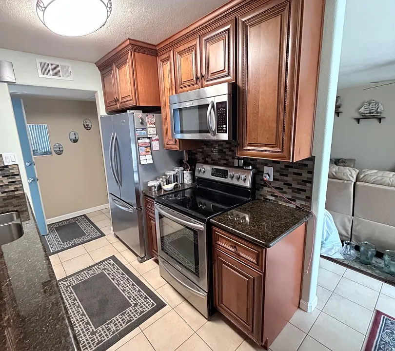 1925 46th Ave #57