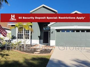 5221 Clover Mist Dr, Apollo Beach, FL 33572