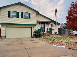 275 W Village Lake Dr, Derby, KS 67037