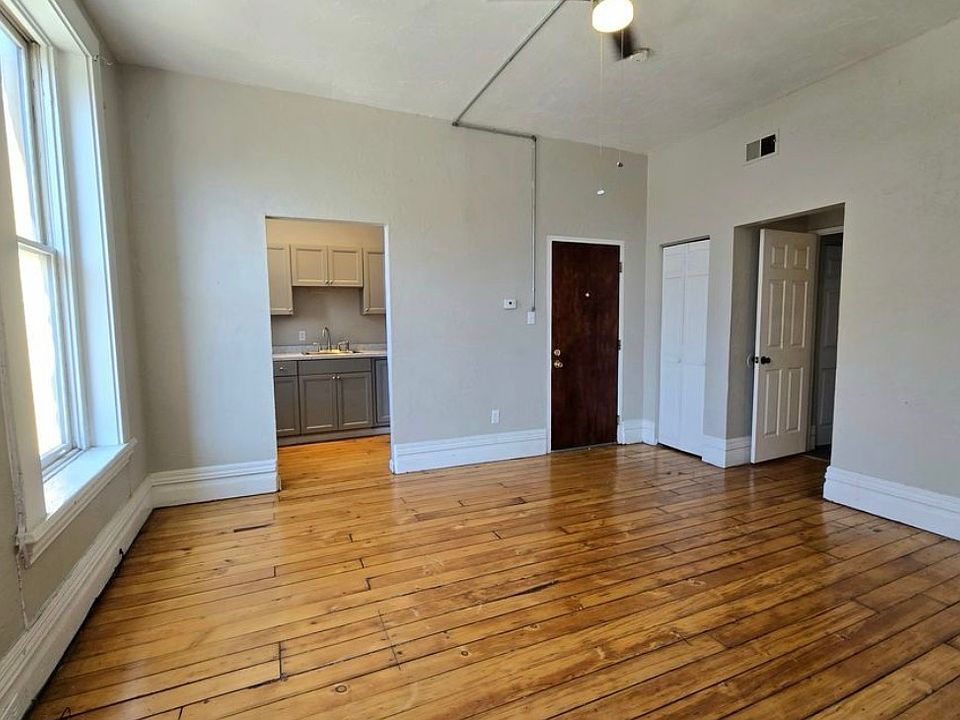 1st image of 1302 Buena Vista St APT 2