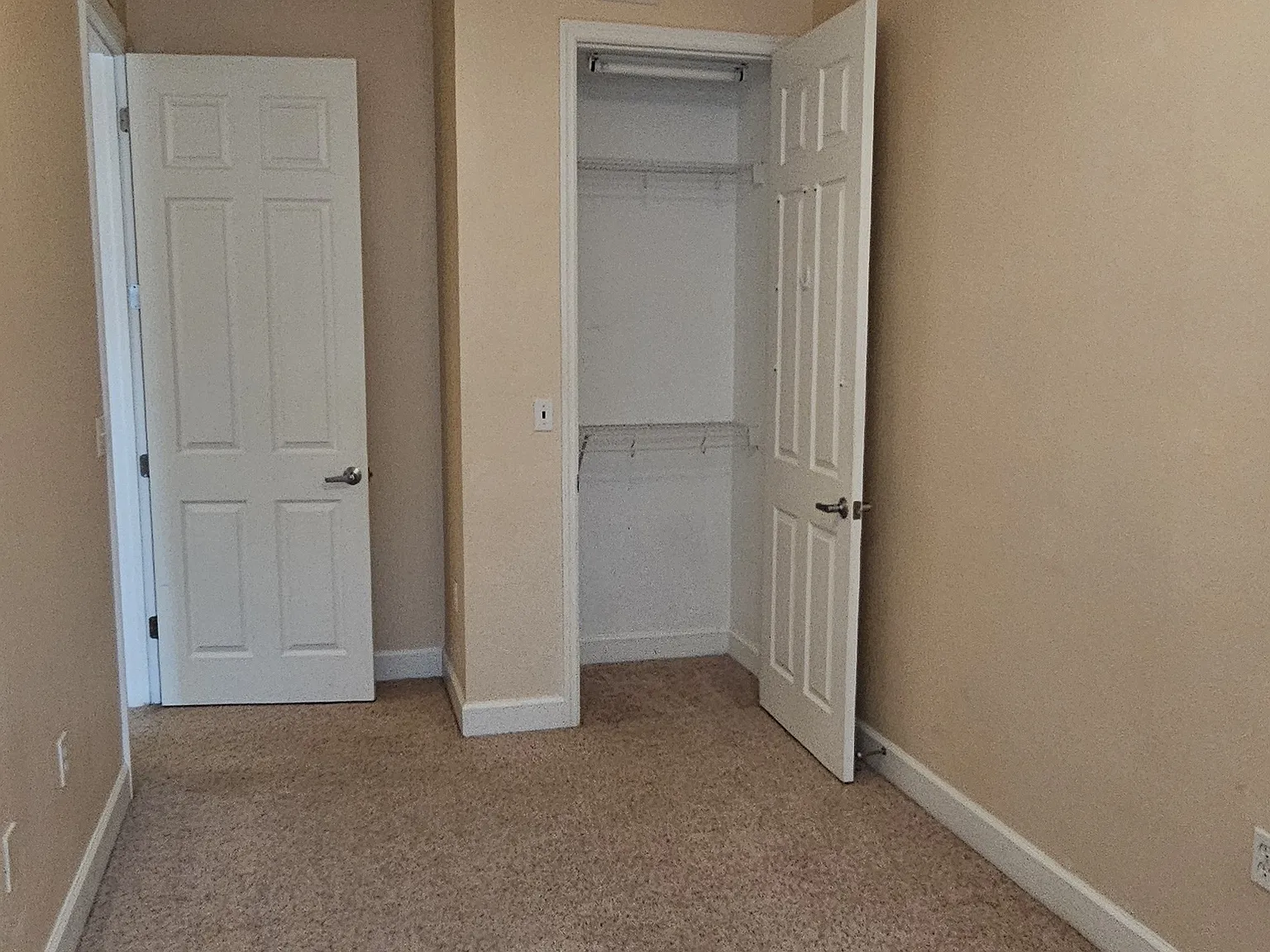 3 bed, 2.5 bath, 1512 sqft, $2,000 — Photo 4