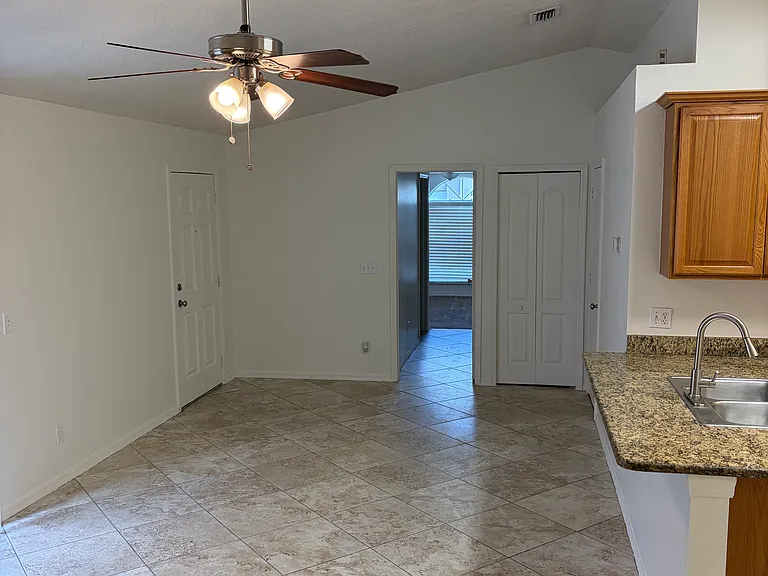 4401 Longshore Dr — Photo 6