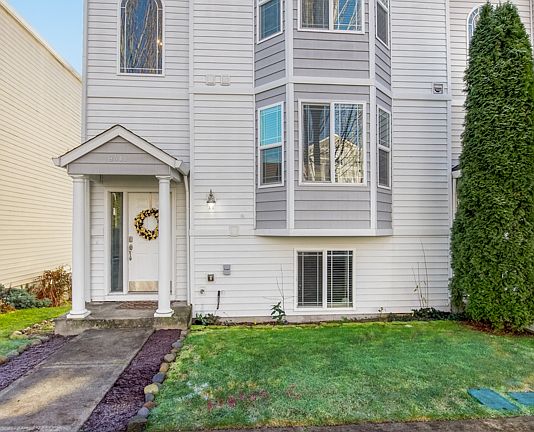 4th image of 8441 13th Ave SE