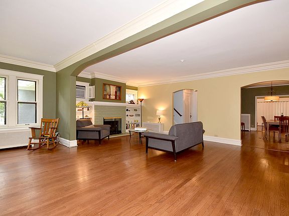5th image of 838 Fair Oaks Ave