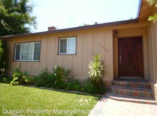 23700 Calvert St, Woodland Hills, CA 91367