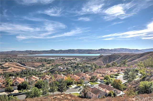 Welcome to Beautiful Lake Hills at.....