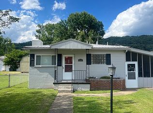 3110 Virginia Ave SE, Charleston, WV 25304