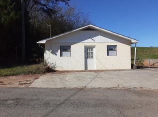 250 Old State Rd, Madisonville, TN 37354