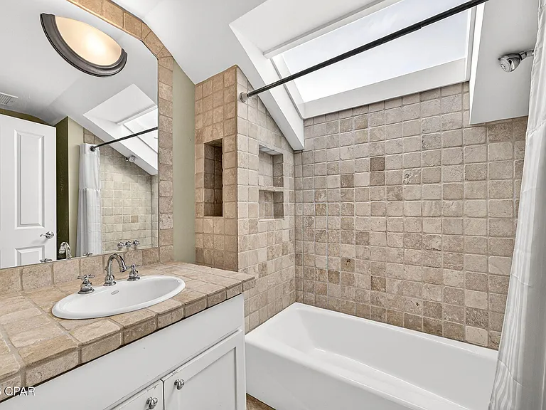 111 Carillon Market St #303 — Photo 17