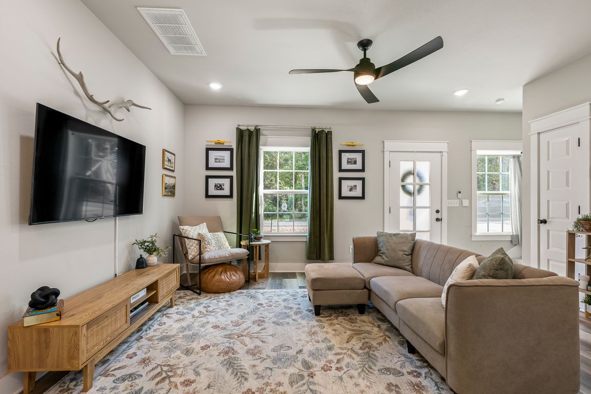 next background image