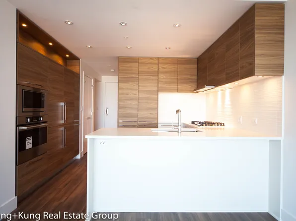 7303 Noble Ln, Burnaby, BC V3N 0H2