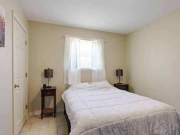 5th image of 803 Felicity St #10