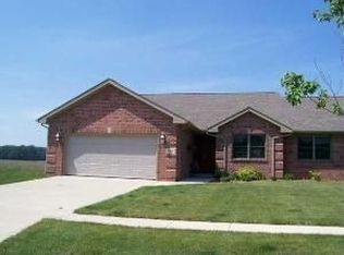 1726 Dolly Dr, Bowling Green, OH 43402